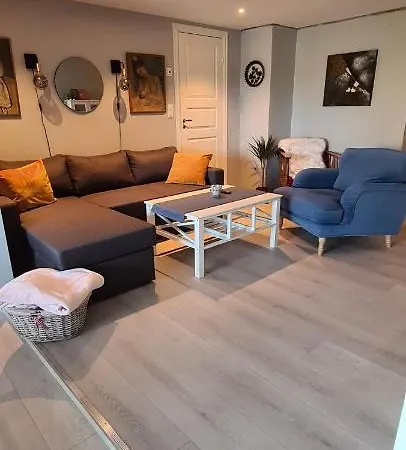 公寓 Nyoppusset Leilighet 3 Minutters Kjoring Fra Stranden *